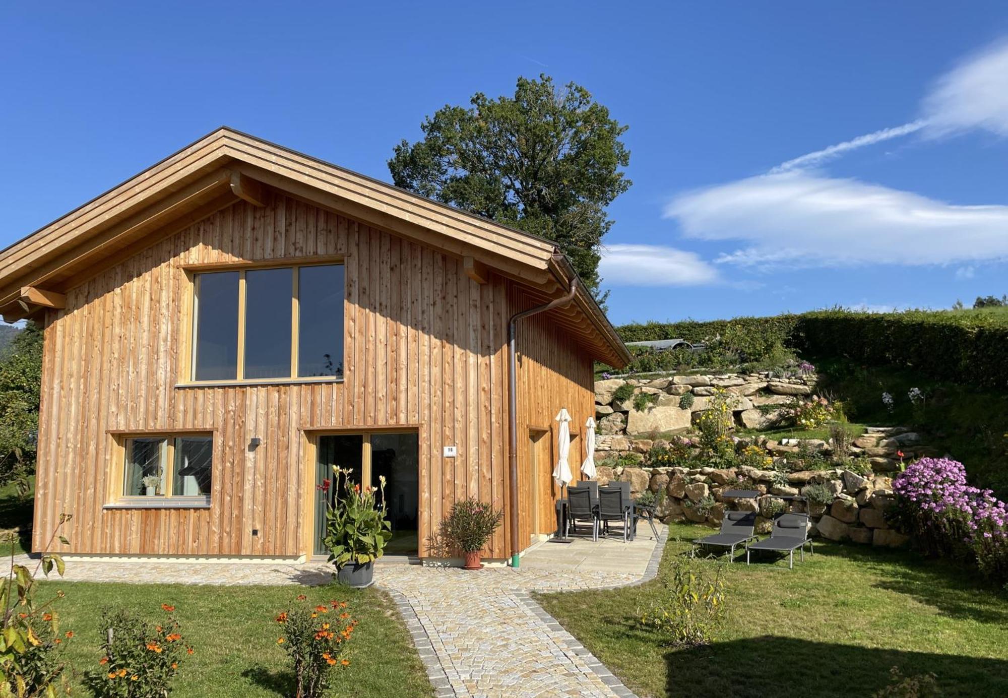Bayerwald Chalet Kaitersberg Mit Sauna, Sonnenterrasse Und Garten Arnbruck Exterior photo